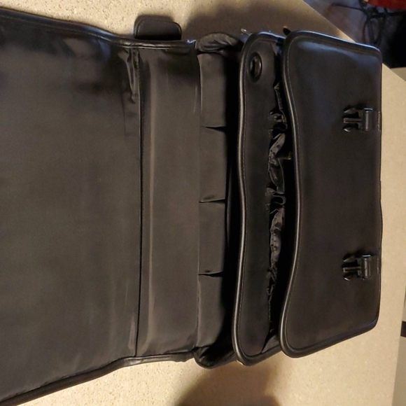 APC Black Leather Breifcase - Picture 3 of 4